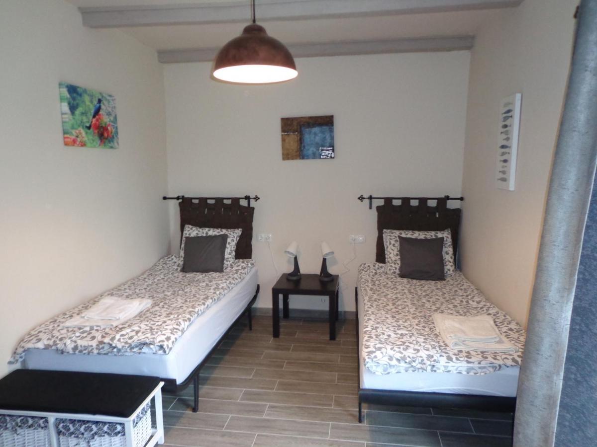 Melody Huis Poroszlo Ngoại thất bức ảnh